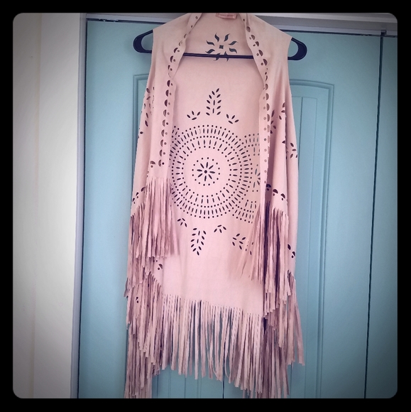 Vest - Picture 1 of 4